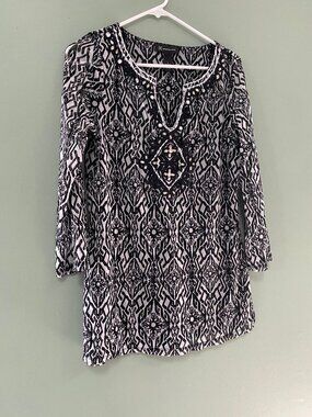 INC Embelished Tunic Top Size Lg. Black and White Geometric  Beachcore